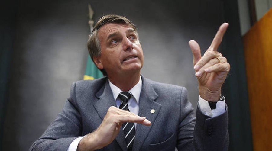 [Pesquisa Datafolha aponta que 43% dos entrevistados não confiam nas declarações de Bolsonaro]