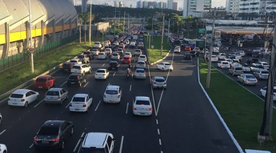 [Confira situação do trânsito em Salvador no final da tarde desta sexta-feira ]