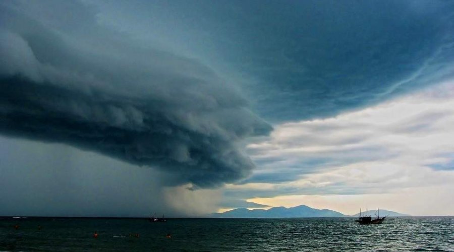 [Formação de ciclone pode provocar fortes tempestades na Bahia e em oito estados]
