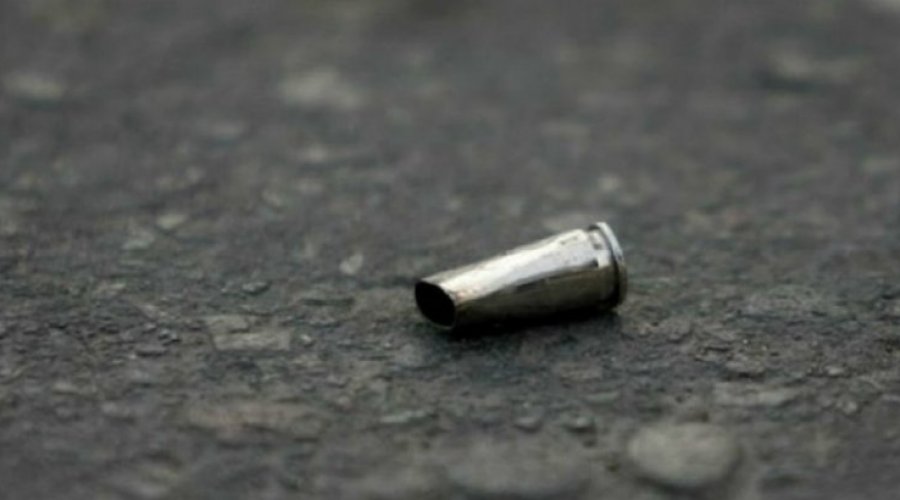 [Jovem de 18 anos é vítima de bala perdida em ataque a bar; outras duas pessoas também morrem]