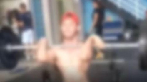 [Vídeo: Atleta de crossfit é atingido por barra com peso e imagens chocam internautas]