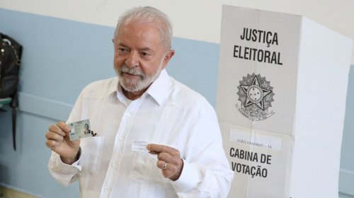 [Com 98,81% das urnas apuradas, Lula é eleito presidente da República]