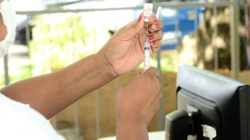 [Vacinação contra Covid-19 em Salvador segue nesta quinta (12)]