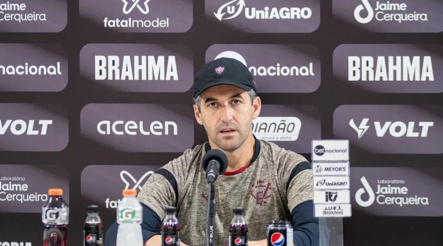 Estamos trabalhando situações", diz Léo Condé sobre time do Vitória para  enfrentar o Atlético-GO - PNOTÍCIAS