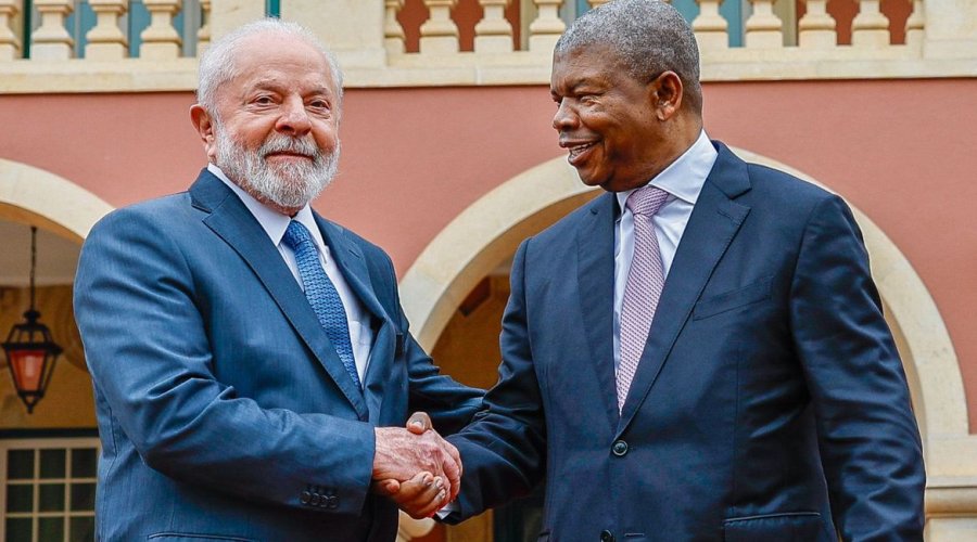 [Lula quer abrir consulado geral em Luanda]