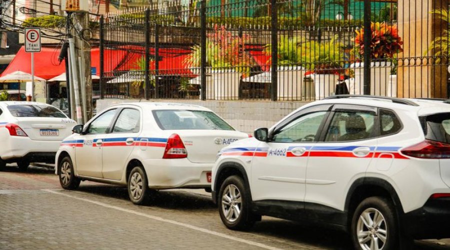 [Projeto que muda regulamentação de taxistas da capital é enviado à Câmara]